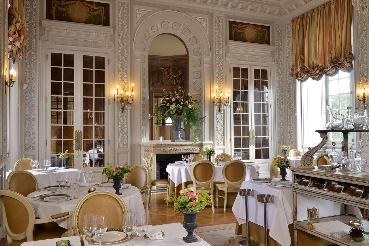 Chateau Colbert Maulévrier Esterno foto