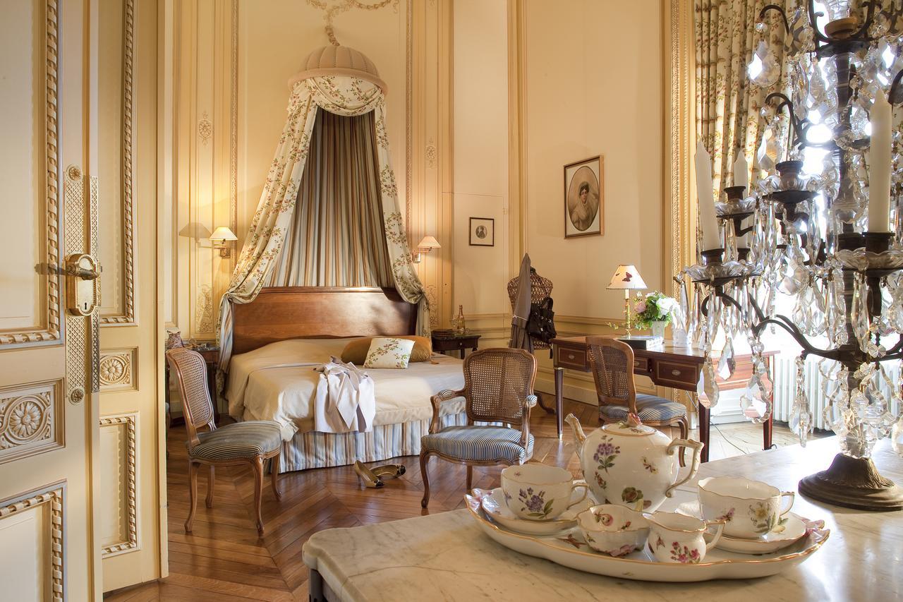 Chateau Colbert Maulévrier Esterno foto