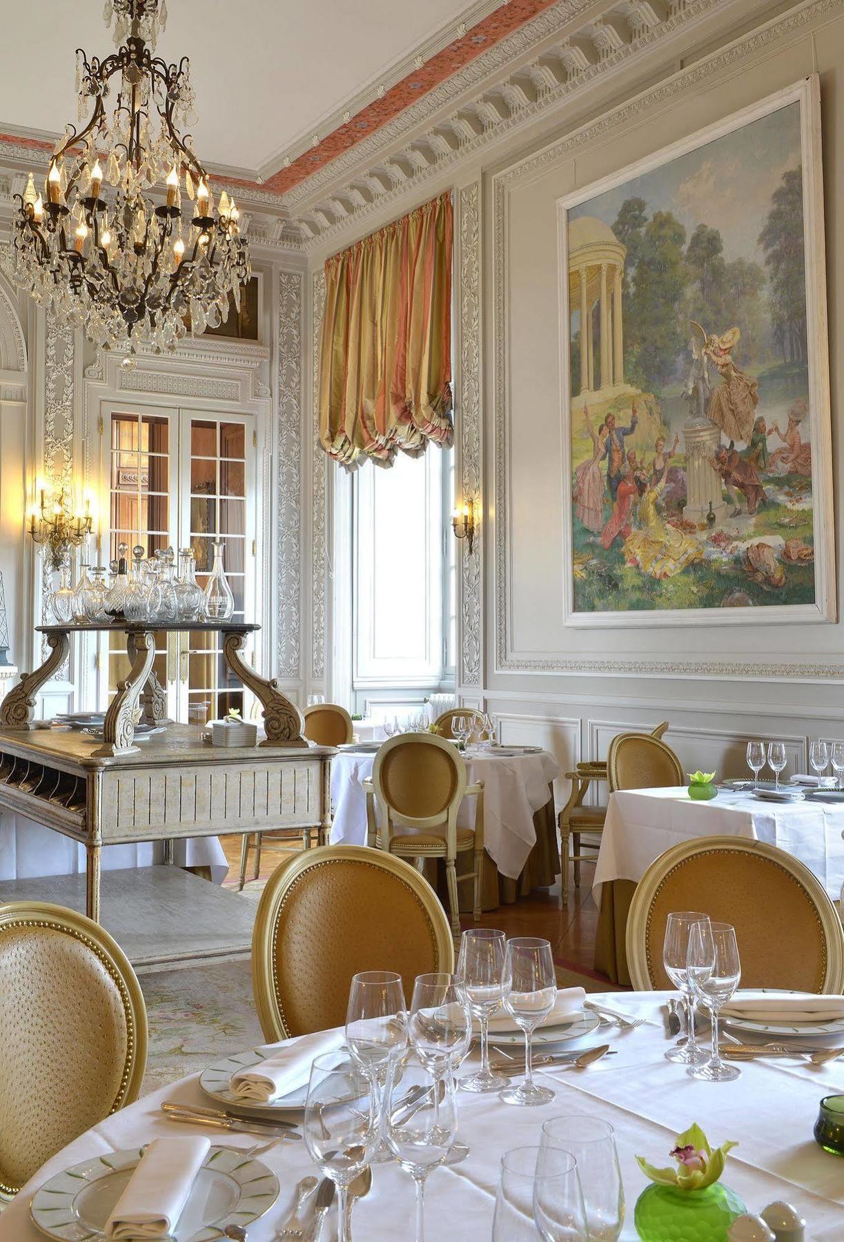 Chateau Colbert Maulévrier Esterno foto
